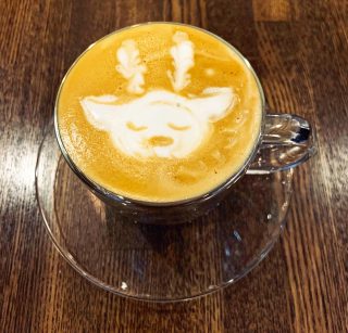 おはようございます。
本日29日は美容室、カフェ共に営業をしております。
カフェは15時までの営業となります。
ご来店をお待ちしております☕️

#新宿三丁目　#カフェ　#ランチ　#パスタ
#テイクアウト