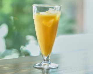 おはようございます。
本日28日は美容室、カフェ共に営業をしております。カフェは14時半までの営業となります。
ご来店をお待ちしております☕️

オレンジジュース🍊

#新宿三丁目　#カフェ　#ランチ　#パスタ
#テイクアウト